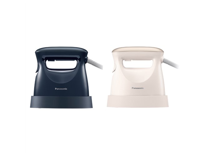 パナソニック、“抗菌ハンドル”を採用した衣類スチーマー「NI-FS780
