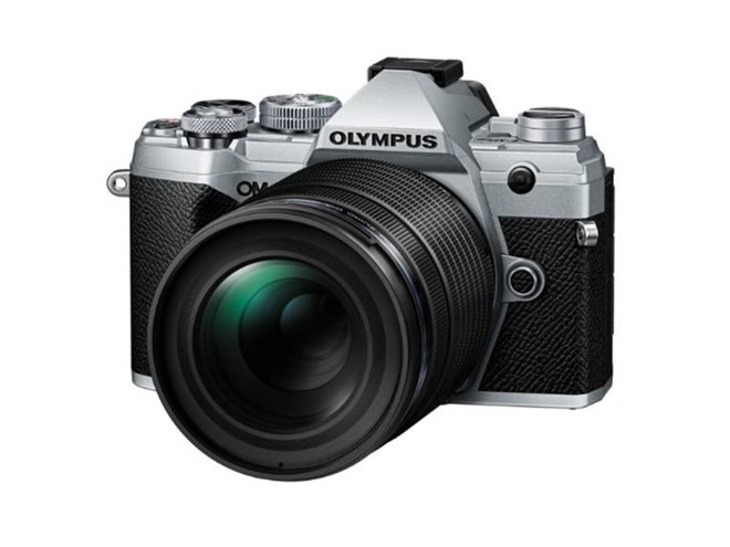 OMデジタル、望遠ズーム「M.ZUIKO DIGITAL ED 40-150mm F4.0 PRO」の