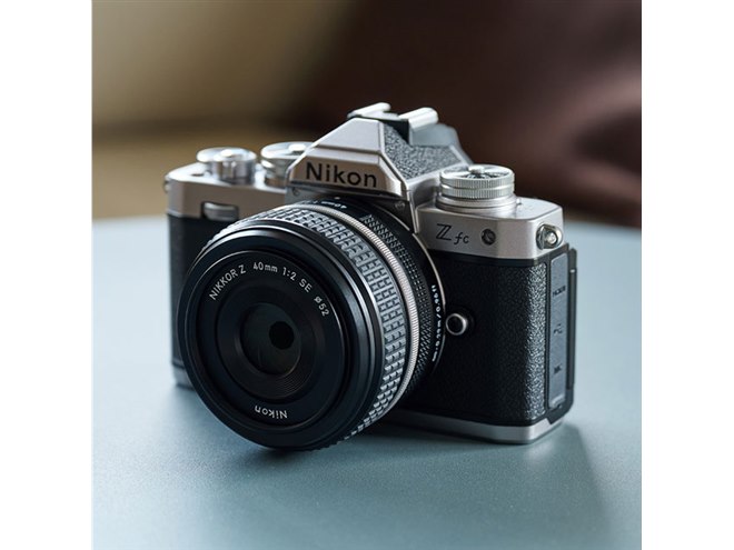 ニコン、ヘリテージデザイン採用の「NIKKOR Z 40mm f/2 (SE)」を本日1