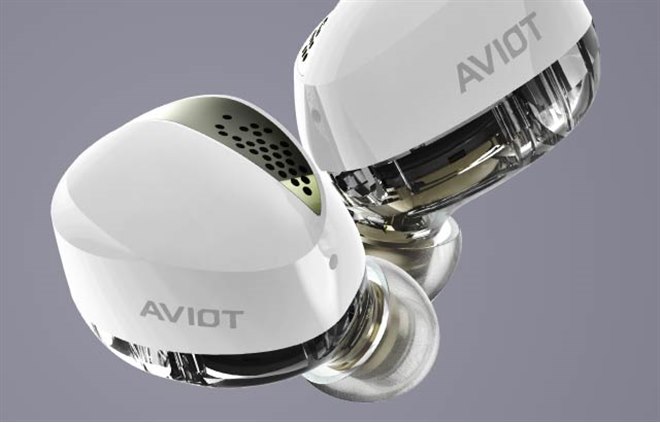 AVIOT、ハイエンド完全ワイヤレスイヤホン「TE-J2」とHYDEコラボモデル