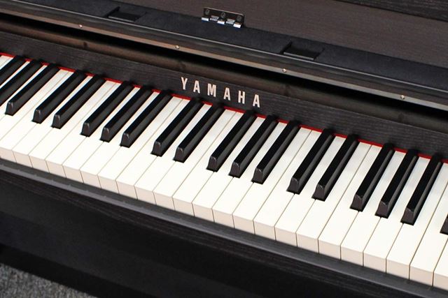 ヤマハ Clavinova CLP-735B [ブラックウッド調] 価格比較 - 価格.com