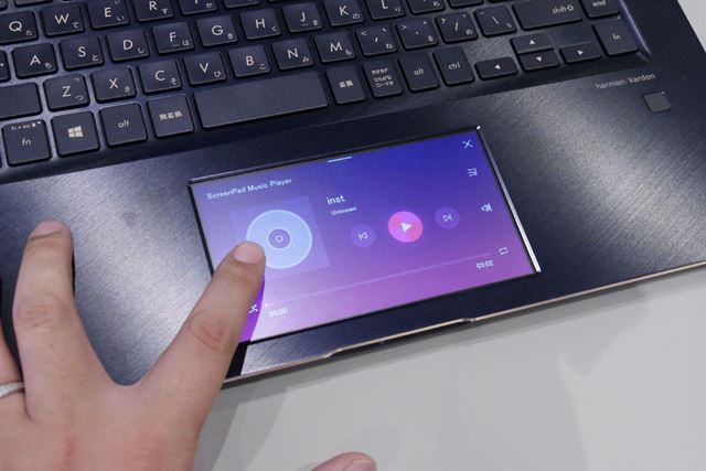 ASUS ZenBook Pro 15 UX550GD UX550GD-8750 価格比較 - 価格.com