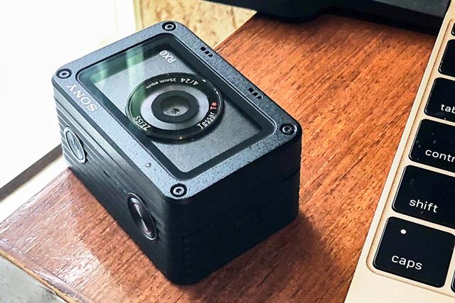 SONY サイバーショット DSC-RX0 価格比較 - 価格.com