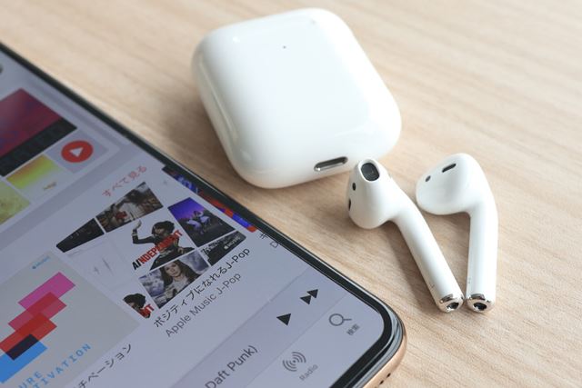 Apple AirPods with Charging Case 第2世代 MV7N2J/A 価格比較 - 価格.com