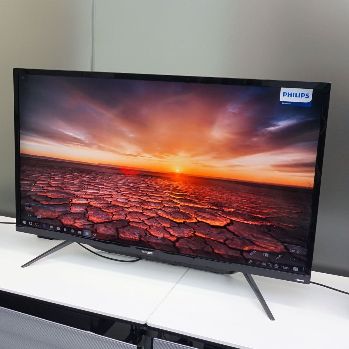 国内初のDisplayHDR 1000対応4K液晶ディスプレイ！PHILIPS「436M6VBPAB