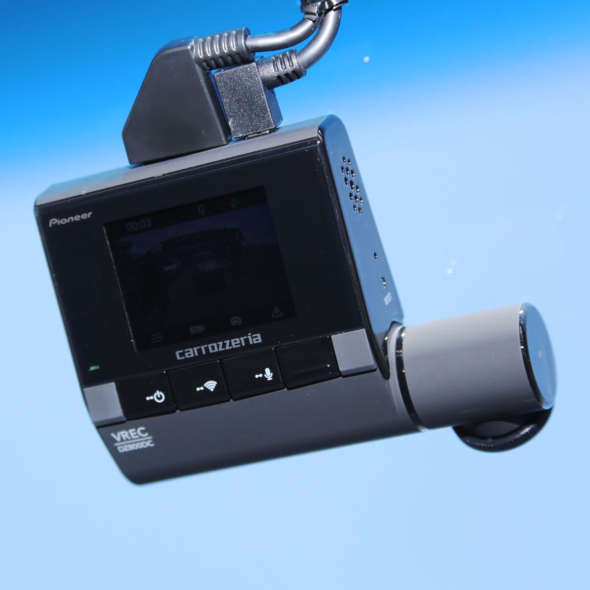カロッツェリアのドラレコ「VREC-DZ800DC」はあおり運転を自動で検知