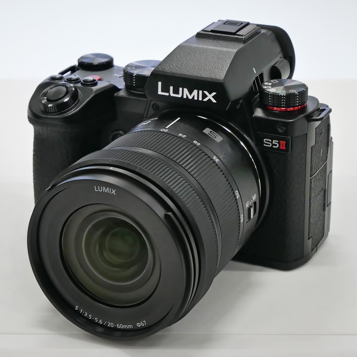 パナソニック「LUMIX S5II」を香港で超速攻レビュー、像面位相差AF搭載
