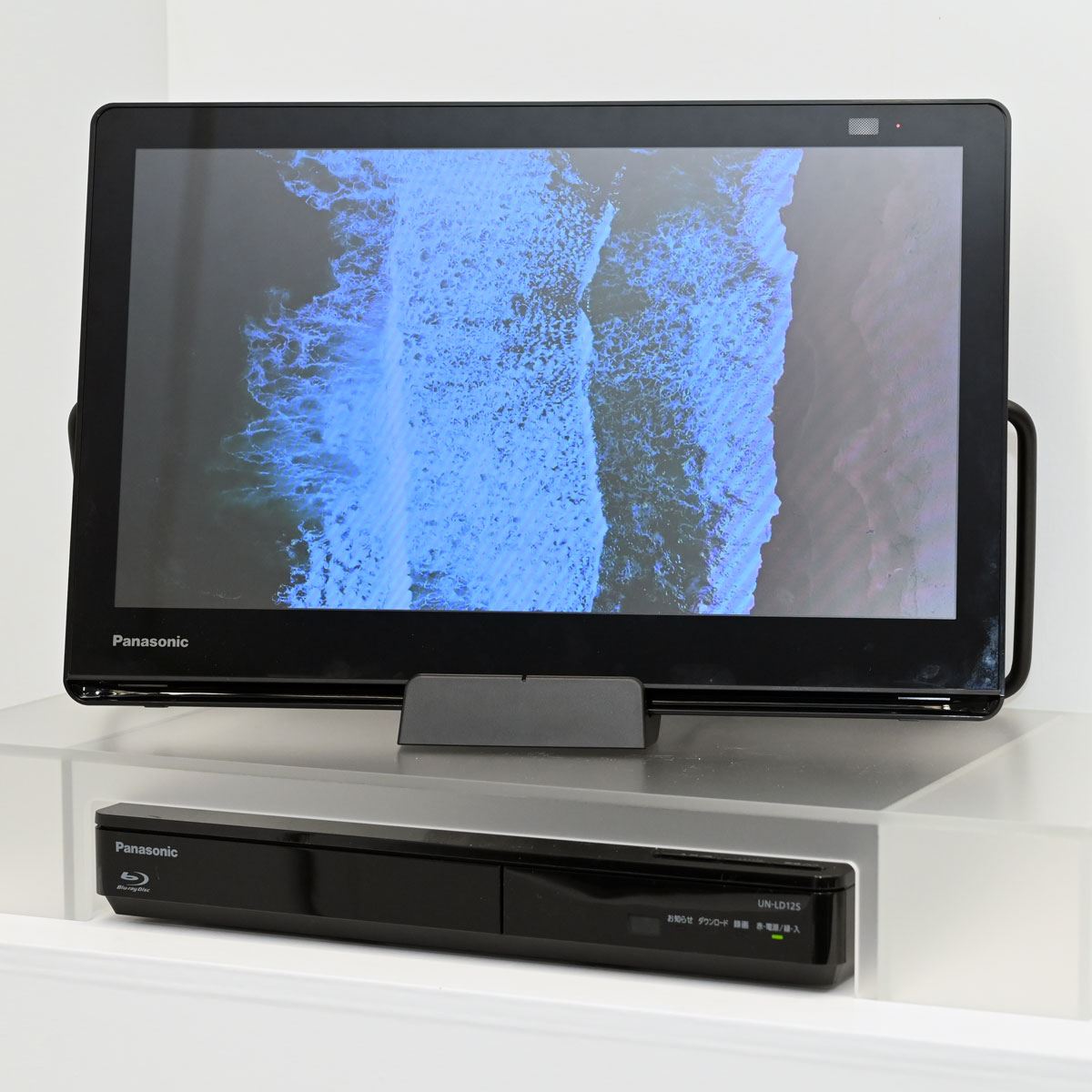 Panasonic ポータブルテレビ UN-15T7-W 15インチ 概要 HDDレコーダー付