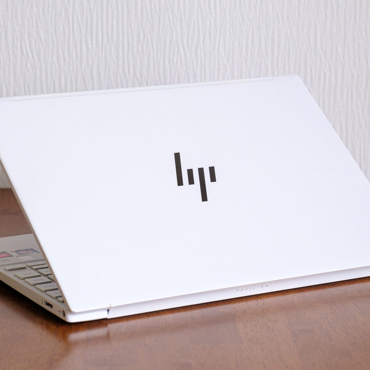 ランキング上位のワケはコスパと軽さ? 人気ノートPC「HP Pavilion Aero