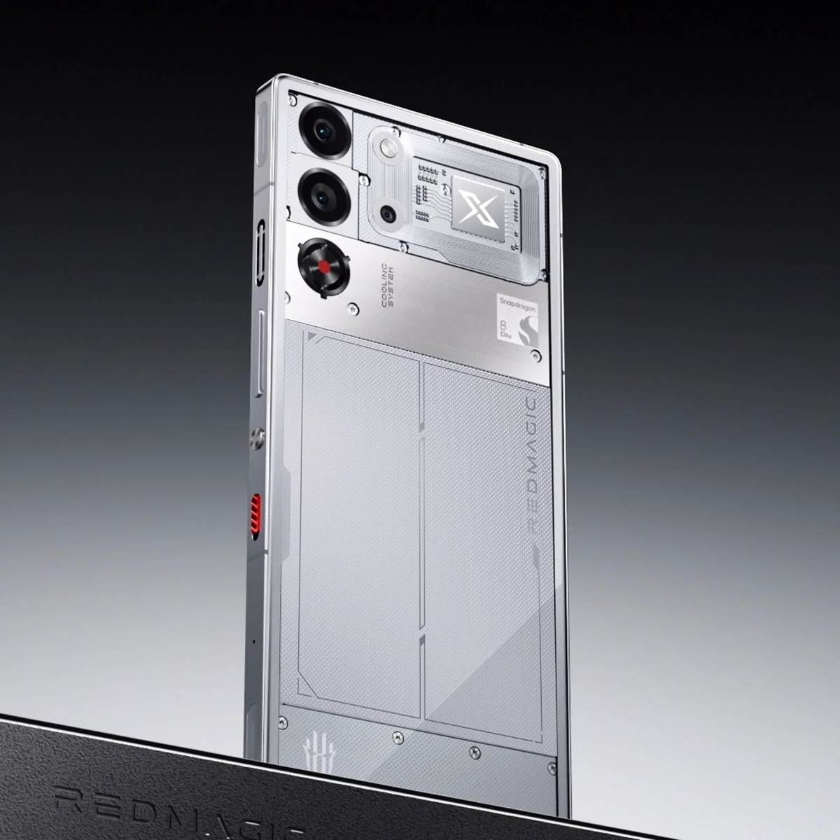 REDMAGIC 10 Pro」登場！ 4割の性能向上を実現した超高速ゲーミング