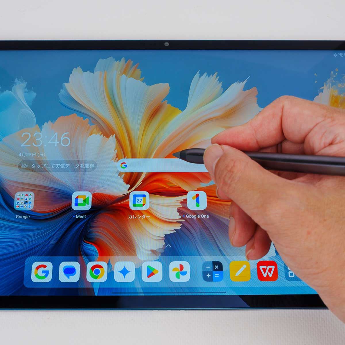 レノボ「Yoga Tab Plus」はペン入力＆独自AI対応の格安・大画面