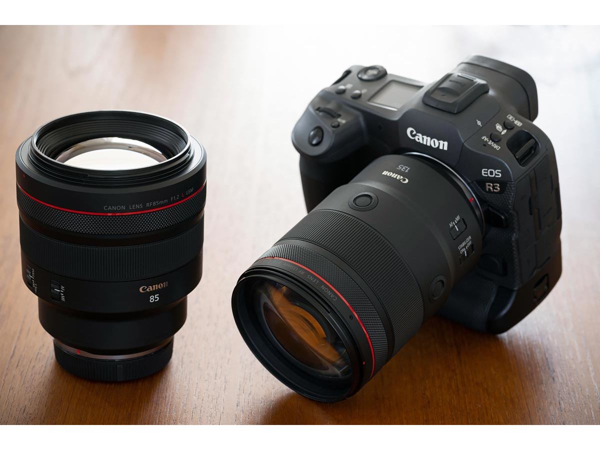 85mmと135mmはどう使い分ける？ キヤノンのポートレートレンズ2本を
