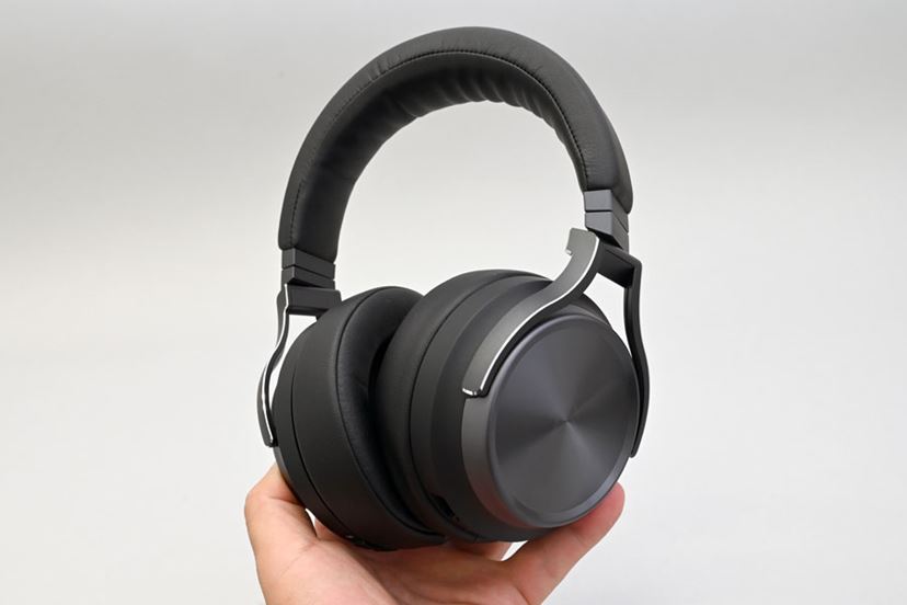 マルチに使えるCorsairのゲーミングヘッドセット「Virtuoso RGB