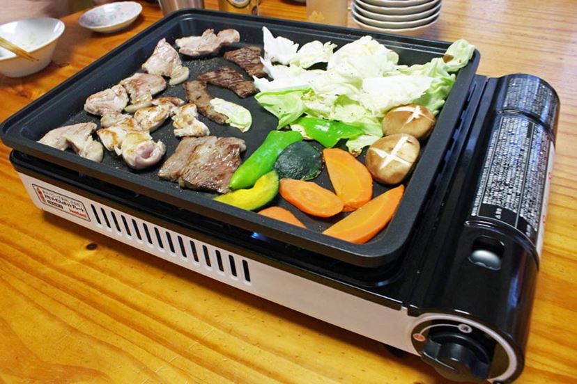 ホットプレートはコードレスがいい！ イワタニのカセットガス式「焼き