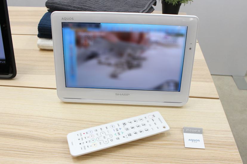 シャープならではの軽～い防水・撥水液晶テレビ「AQUOSポータブル