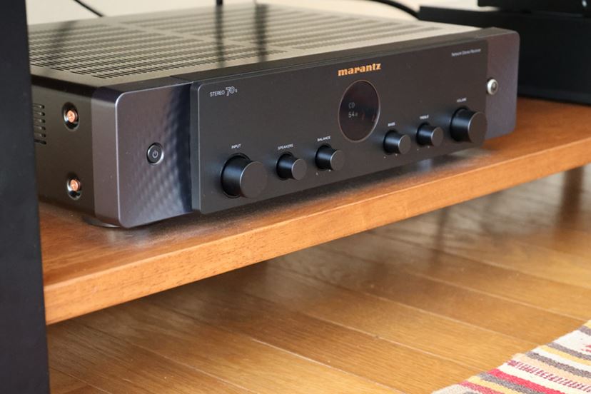 この見た目と音は超お買い得！ “リバース”した傑作アンプAura「VA 40