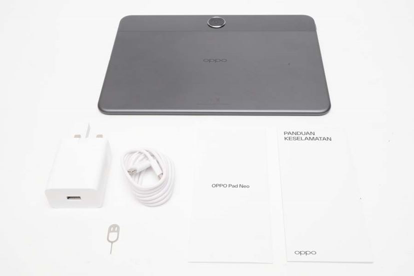 白銀比”ディスプレイ搭載！ 4万円台「OPPO Pad Neo」レビュー - 価格