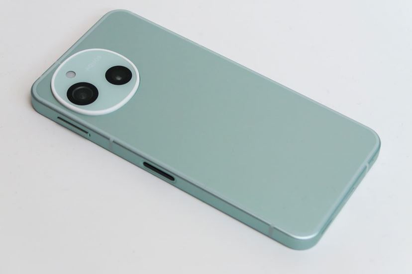 価格据え置きでAI進化！ タフネスミドル「AQUOS sense10」は“安心の