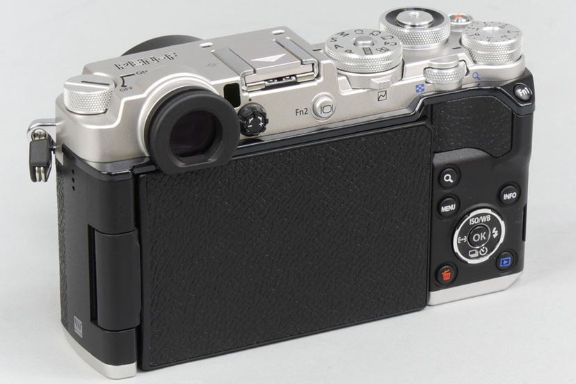 OLYMPUS PEN-F」誕生！ ミラーレス一眼「PEN」シリーズの“最高傑作
