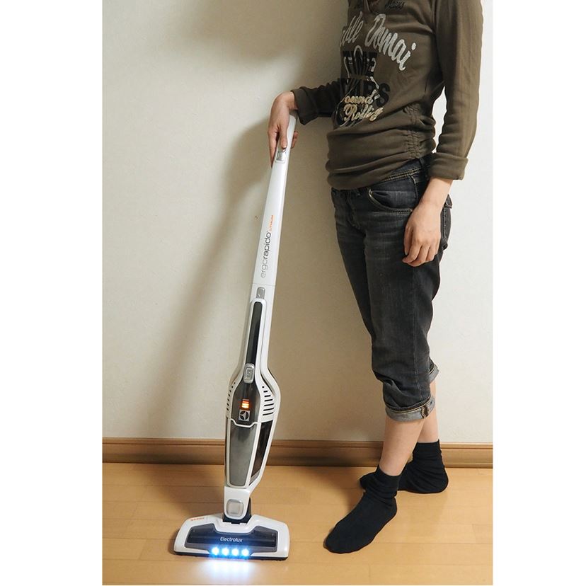 ふとんクリーナー」にも変身するコードレス掃除機「エルゴラピード」が