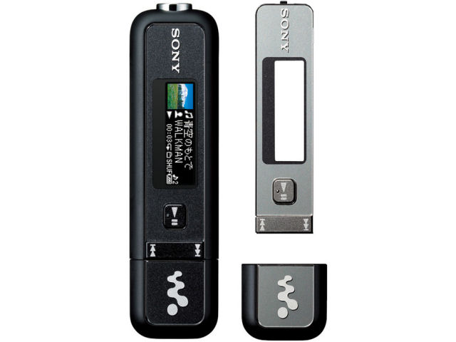 SONY NW-E025F アーバンブラック&シャイニーシルバー (2GB) 価格比較