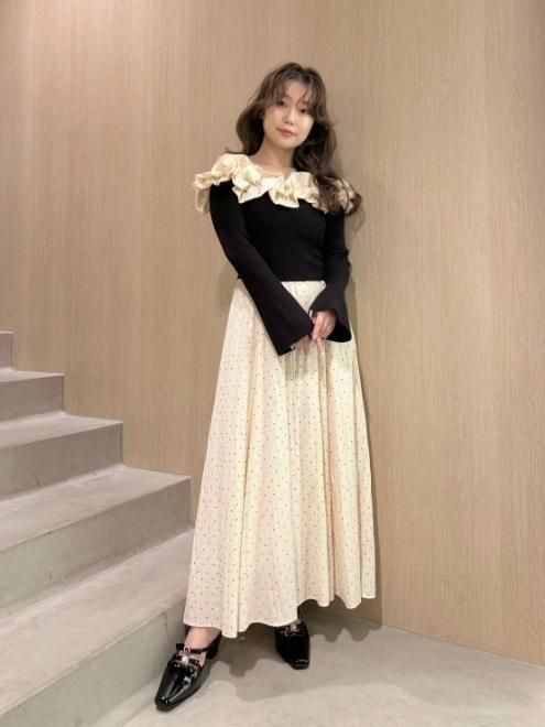 Lily Brown （リリーブラウン)フリルカラーニットコンビワンピース 25