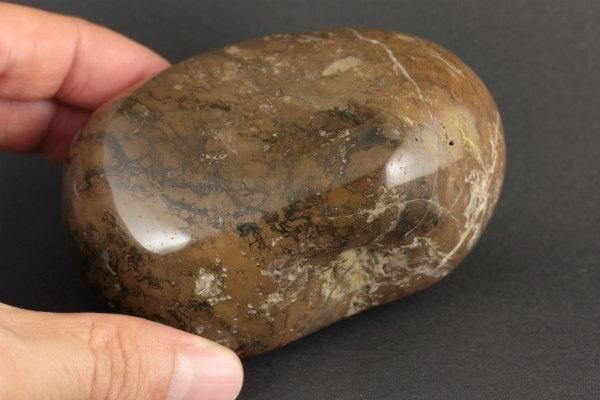 津軽錦石 原石 磨き 314g｜天然石 原石 通販のキラリ石