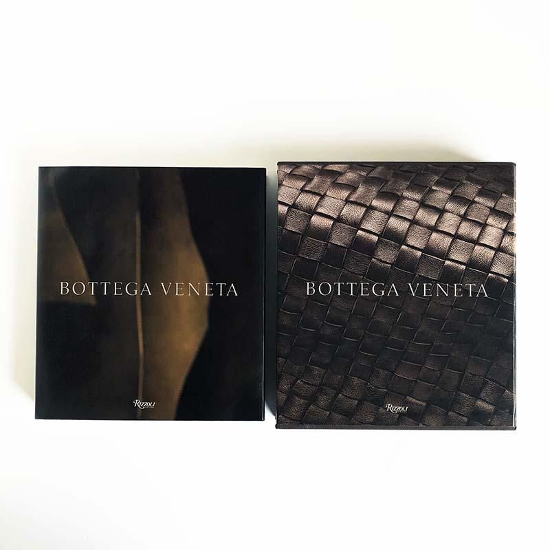 BOTTEGA VENETA: WHEN YOUR OWN INITIALS ARE ENOUGHボッテガ