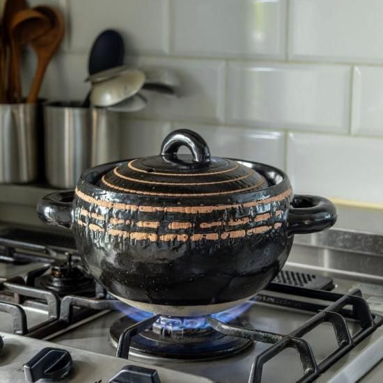 伊賀土鍋 カレー鍋 黒らく - 伊賀焼窯元 長谷園 公式通販