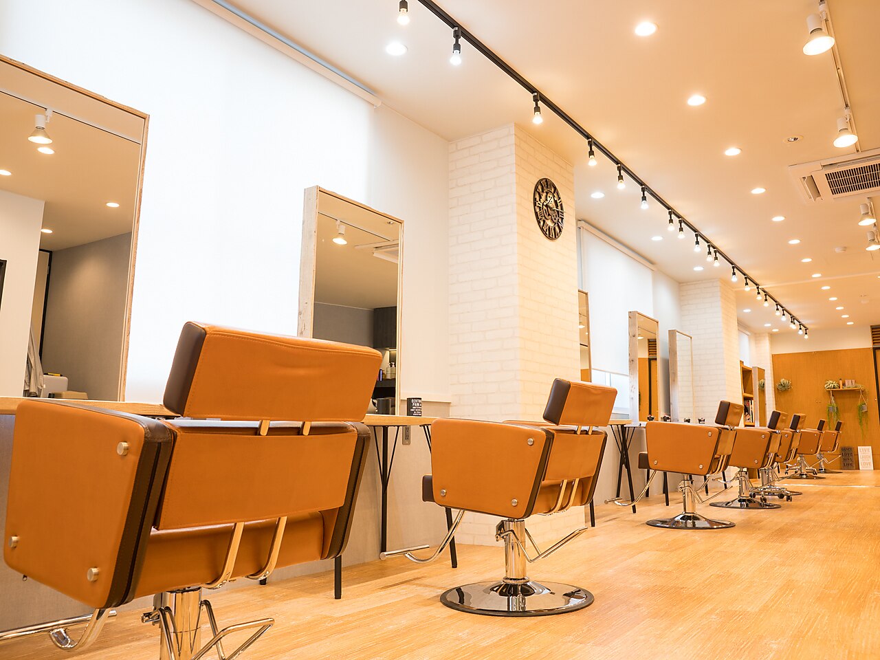 アグ ヘアー ジュエン 三島駅前店(Agu hair juen)｜ホットペッパー