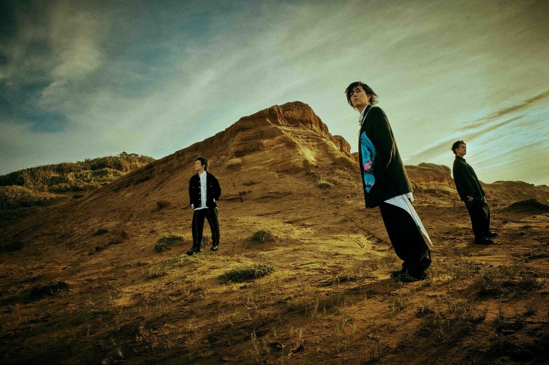 RADWIMPS、8年ぶりの国内ライヴハウスツアー模様を収録した映像作品