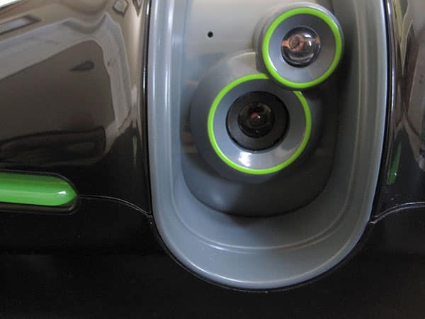 Review: Brookstone Rover 2.0 App-Controlled Wireless Spy Tank