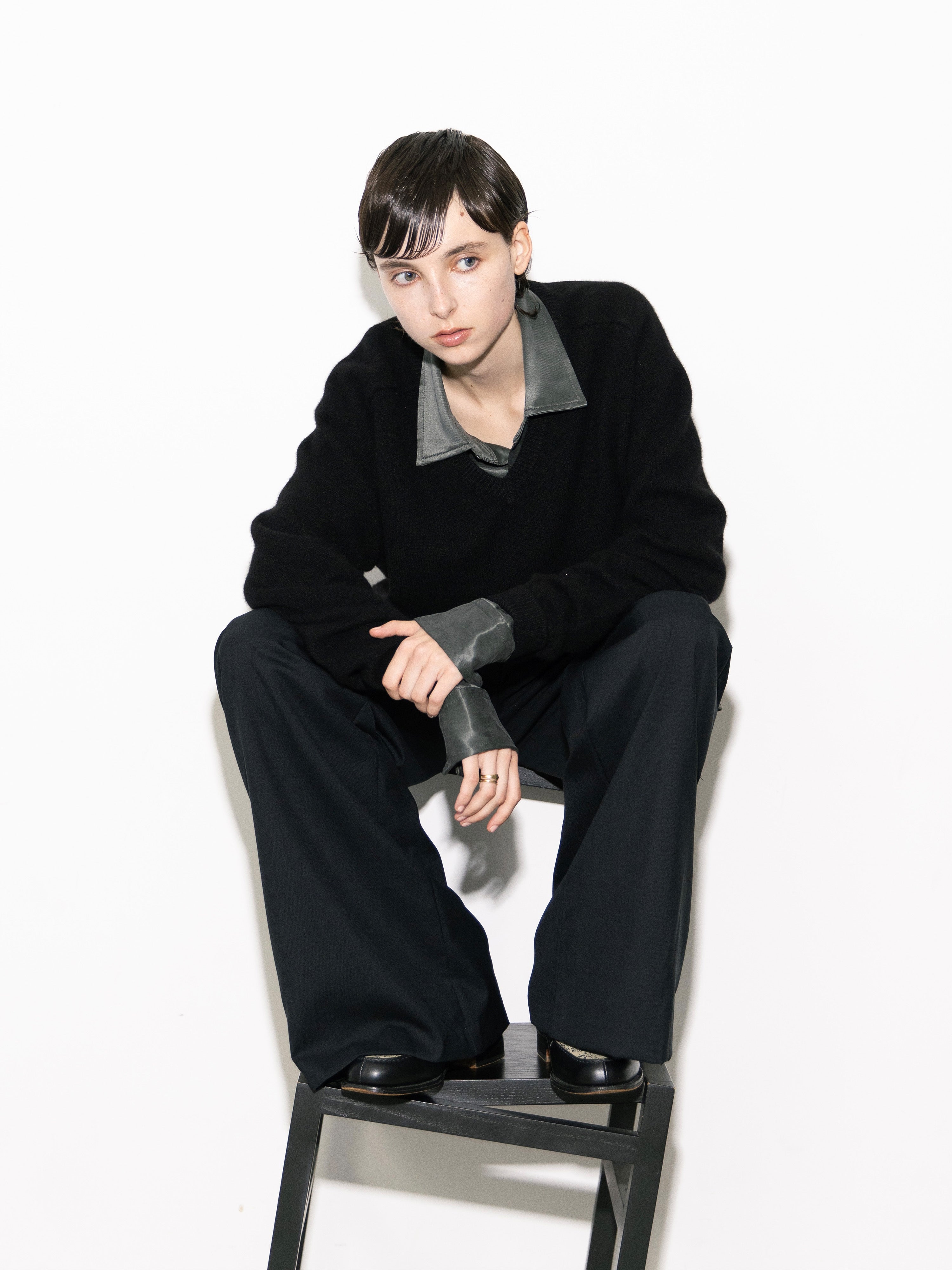 Authentic Cashmere V-Neck Knit – ILEAN