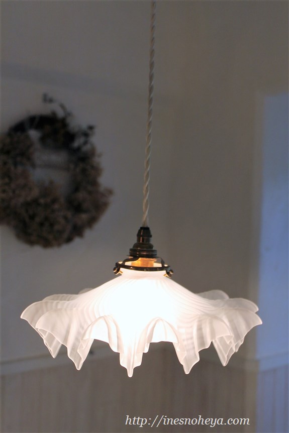 フランスアンティーク・フリルガラスシェード （フロストフラワリー