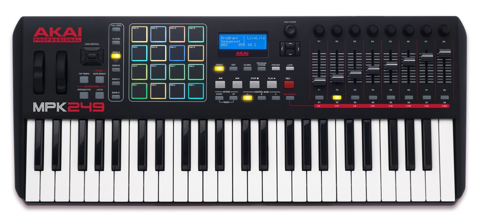 AKAIのPerformance USB/MIDI パッド & キーボード・コントローラー4