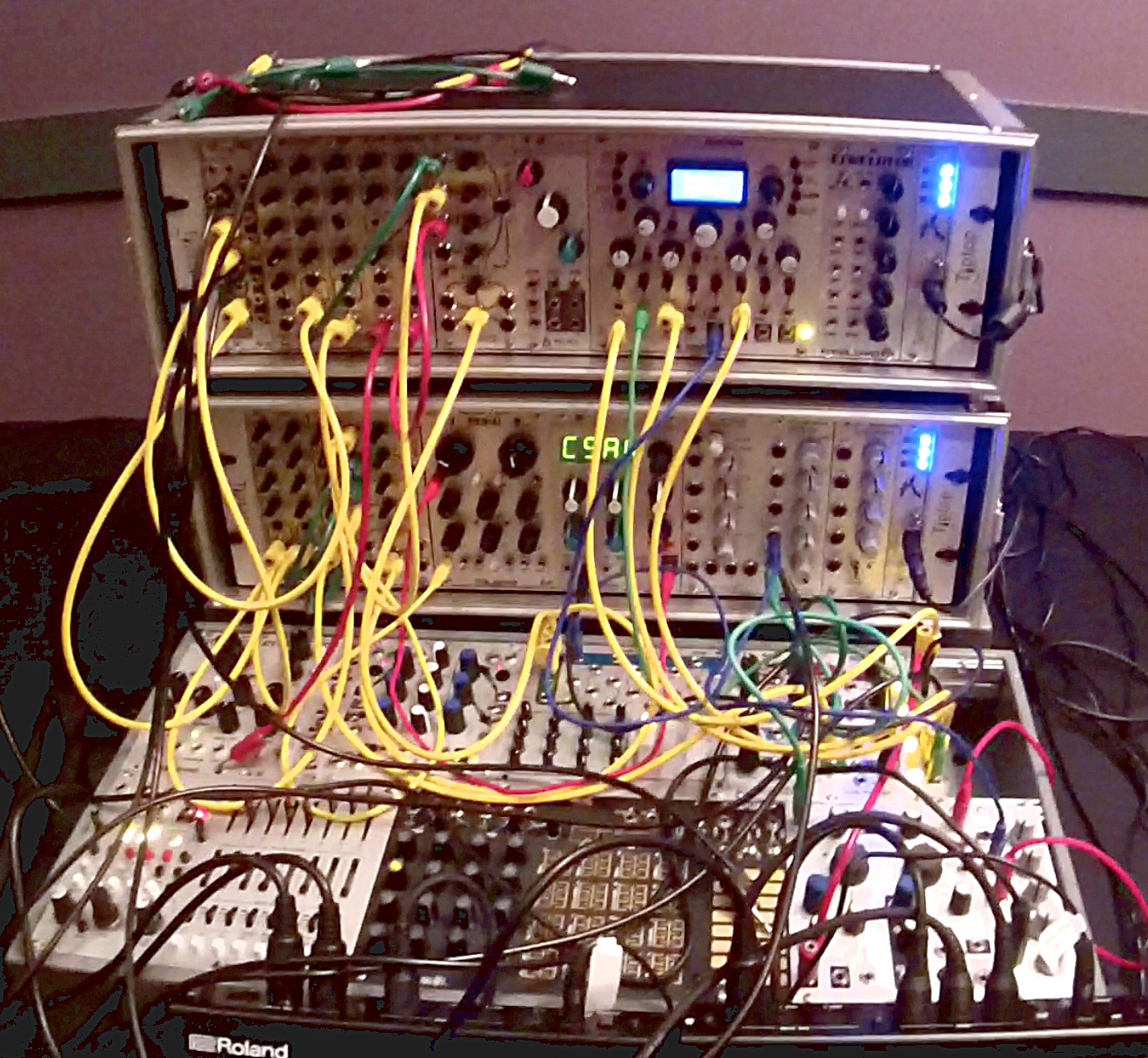 アナログ/デジタル機器、パソコンとの同期演奏が可能なシンクボックス