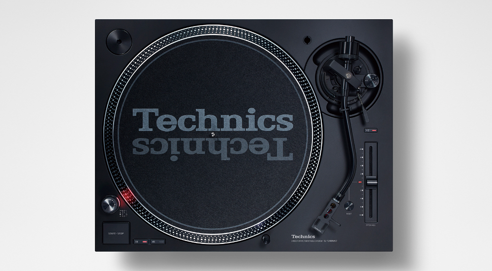 Technics SL-1200MK7 | シルバー&ブラックの2色が登場！新たな