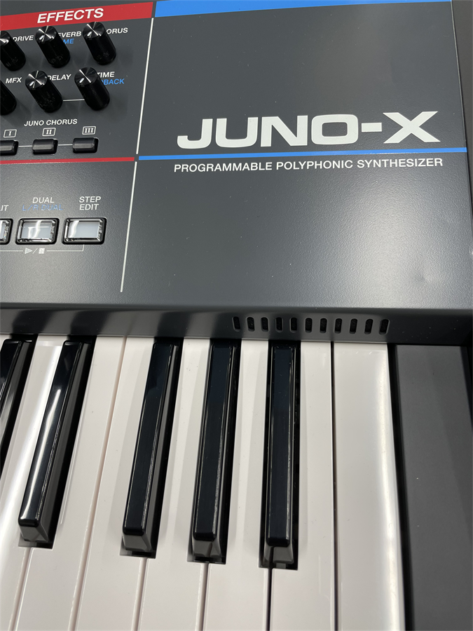 Roland ” JUNO-X ” | ヴィンテージシンセ「JUNO」をZEN-Coreシンセシス