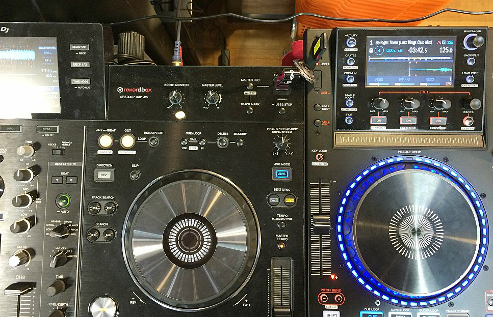 Serato DJもUSBデバイスも同時に使える！DENON DJ MCX8000をチェック