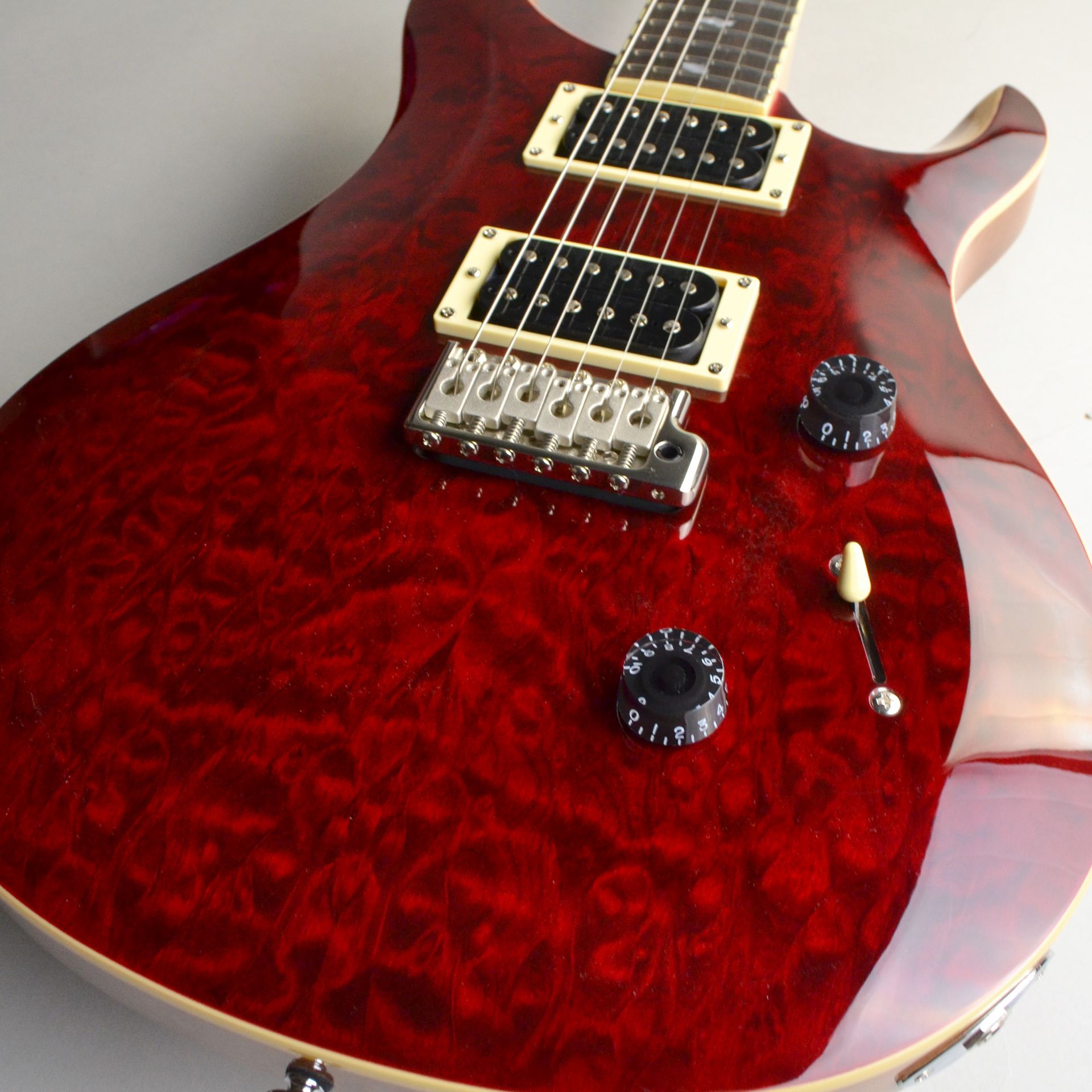 入荷情報】Paul Reed Smith(PRS) – SE CUSTOM 24 QM LTD Black Cherry