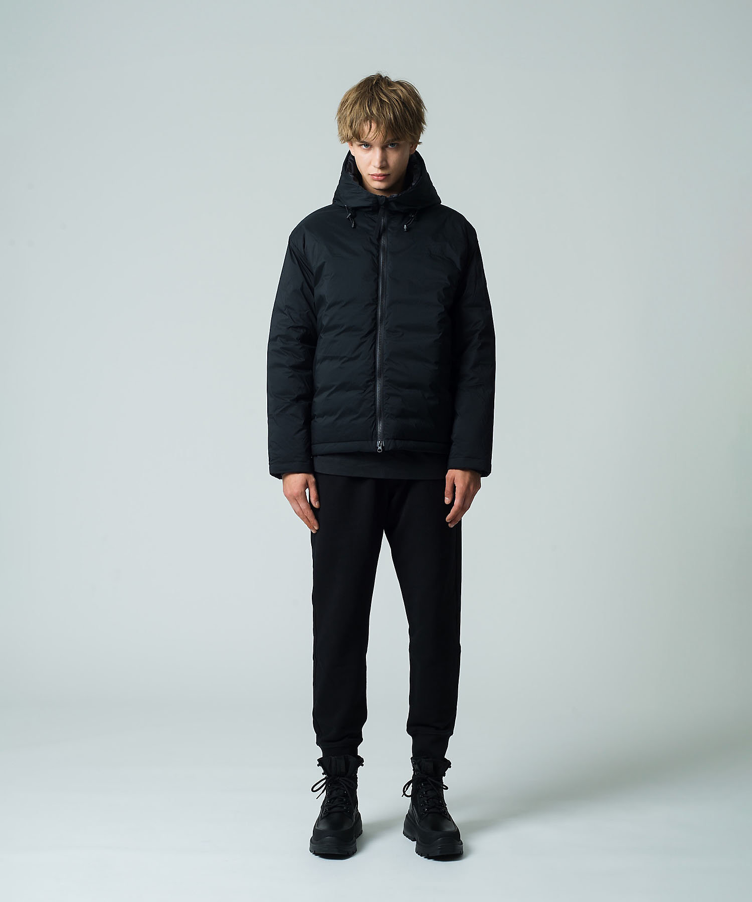 1065MJB-01-BLACK?$VS_1500$