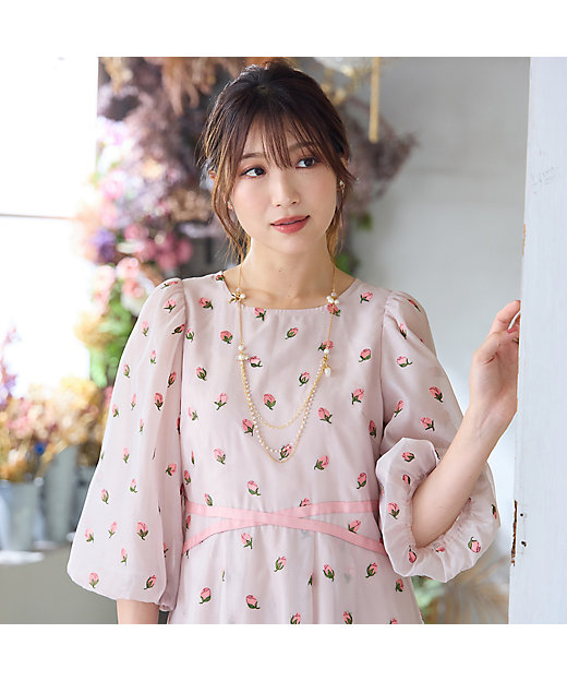 美シルエット】つぼみ刺繍ワンピース（51015501） | Rose