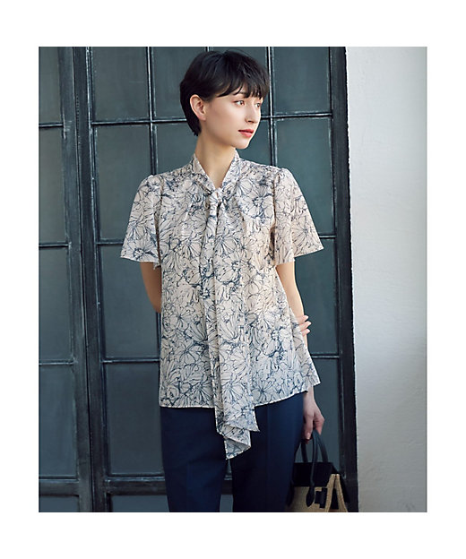 ラインフラワープリントボウタイ ブラウス | ANAYI/アナイ | 三越