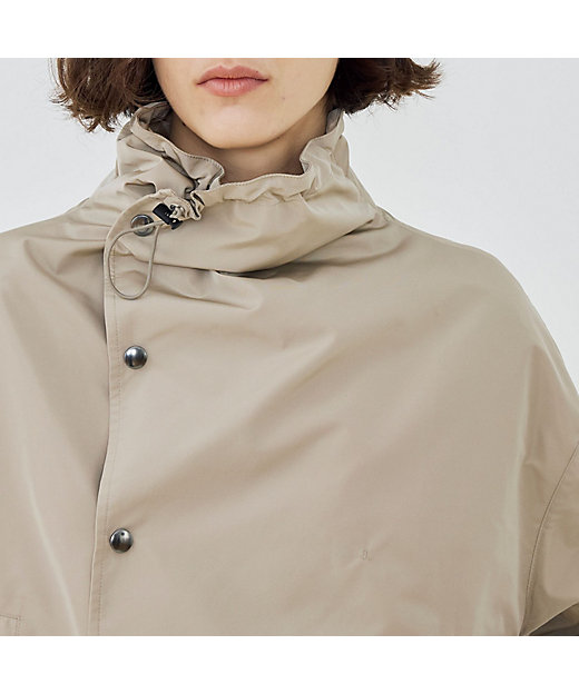 メモリータフタ ハイネックショートブルゾン | GALERIE VIE (Women