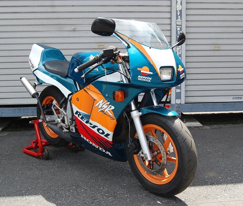 特選中古車】1999年最終モデルNSR50後期レプソルカラー入荷！①
