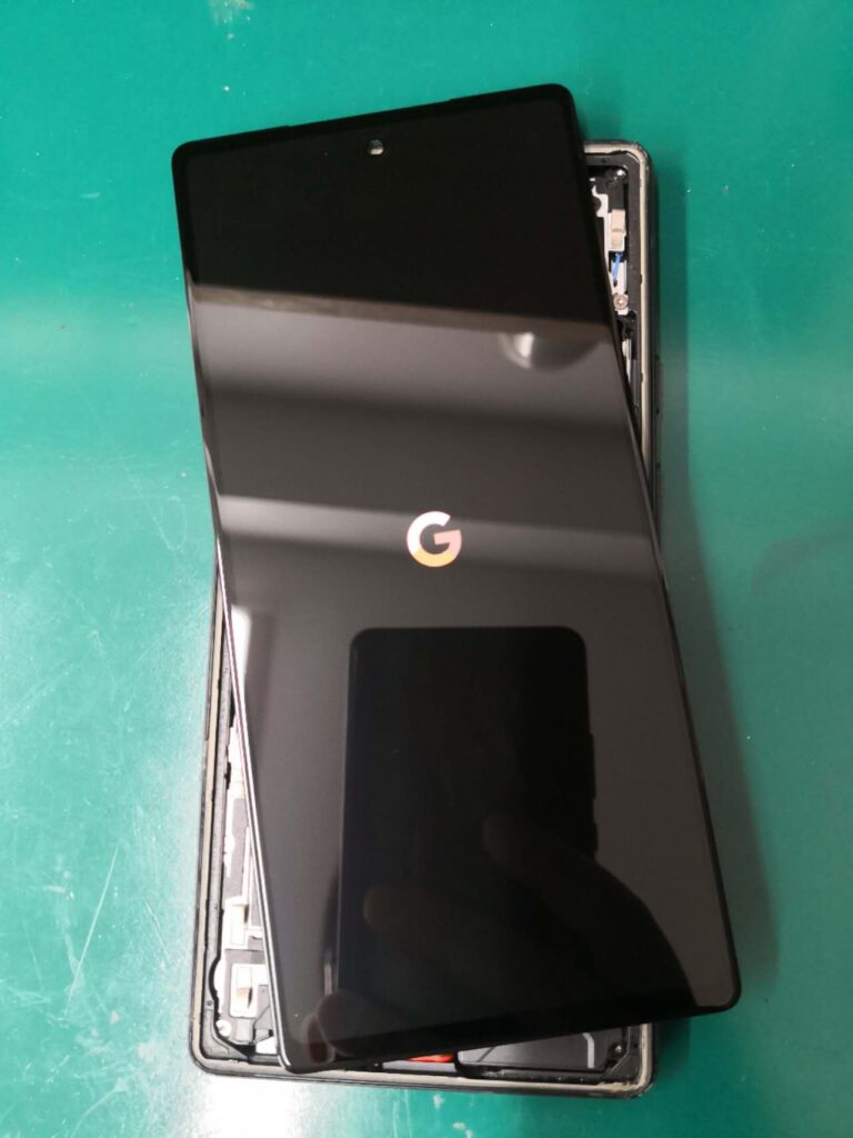 Google Pixel 6a】画面破損 液晶漏れ 滲み チカチカ 操作できない