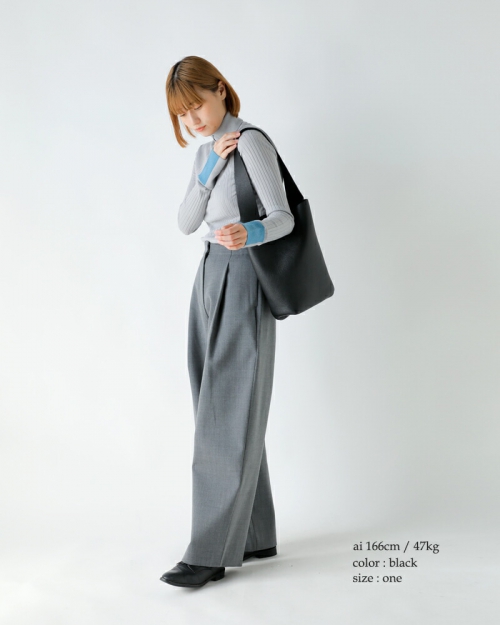 Aeta アエタ ペブルグレイン レザー ショルダー バッグ Sサイズ