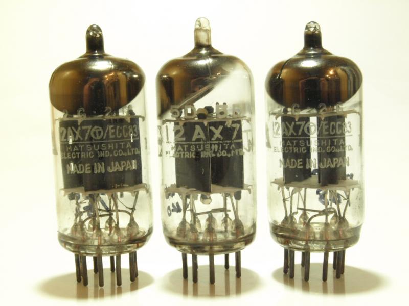 カメラのいわもと：真空管 12AX7、ECC83、同等管、類似管商品在庫一覧