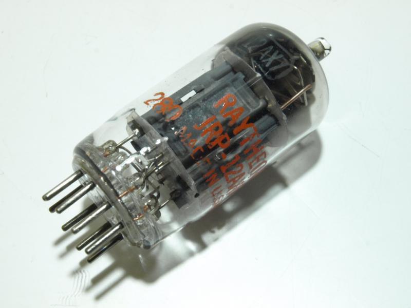 カメラのいわもと：真空管 12AX7、ECC83、同等管、類似管商品在庫一覧