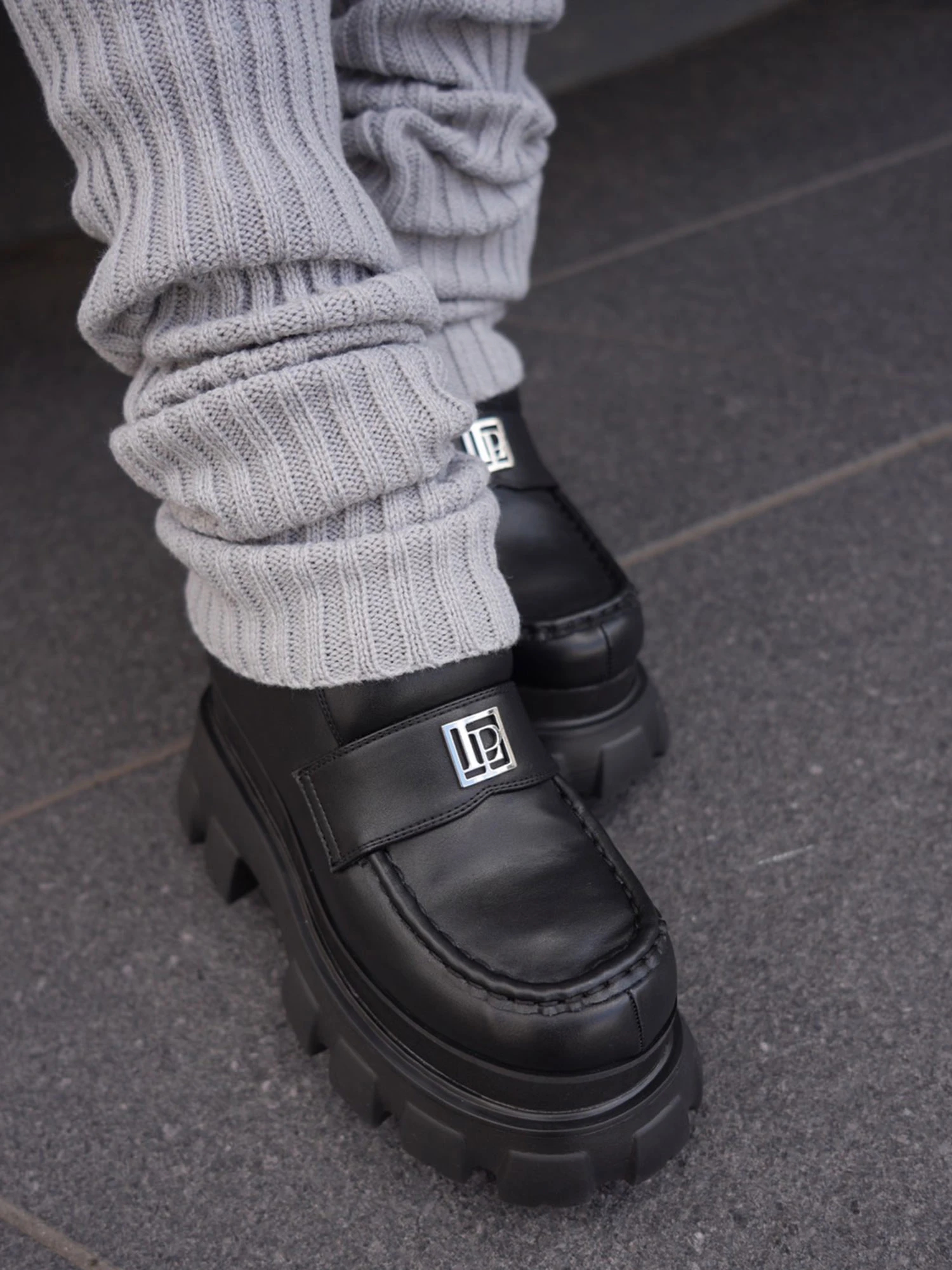 LIP SERVICE（リップサービス）｜ LPポイントレッグウォーマー